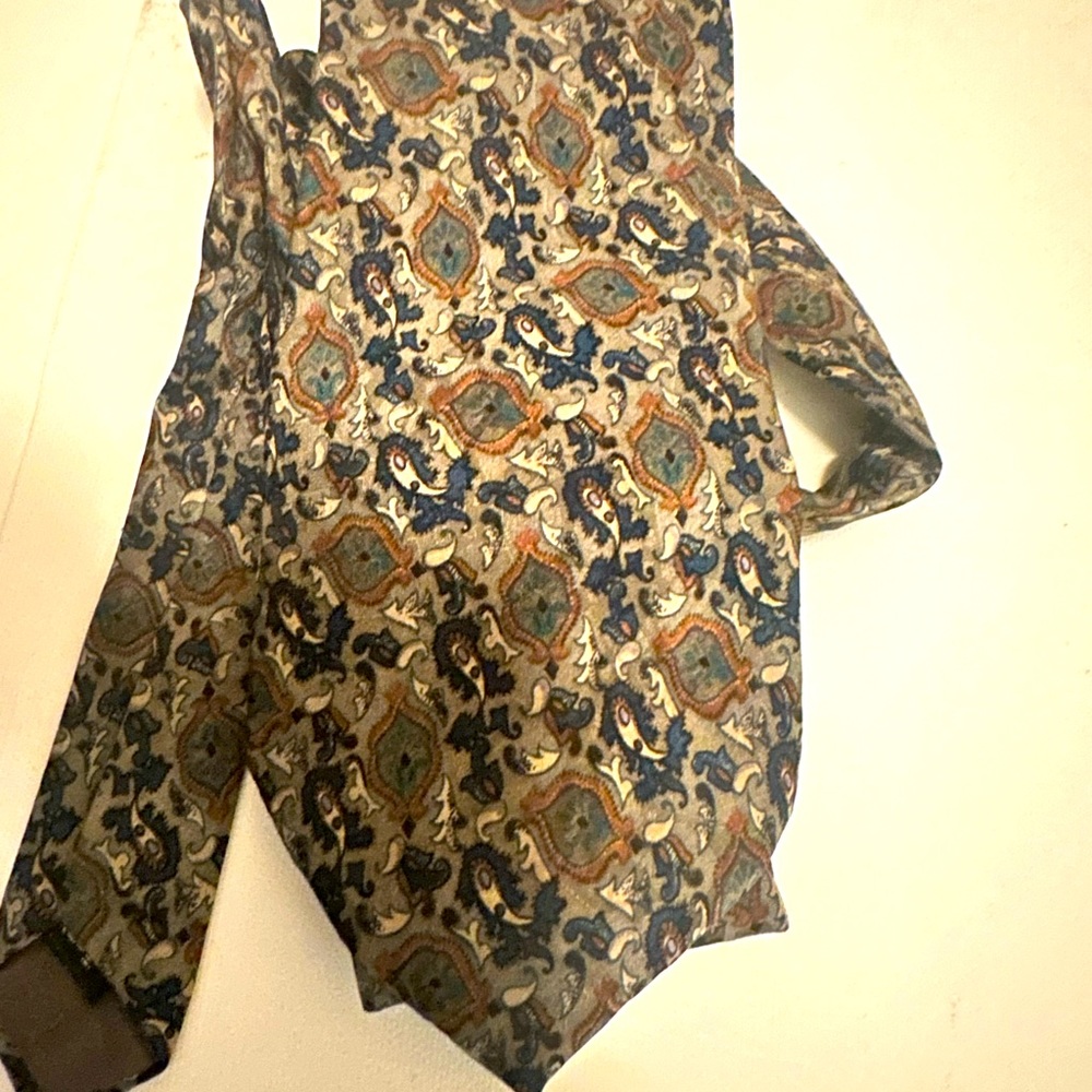 Ties $5
Or buy 4 for 15 and free shipping